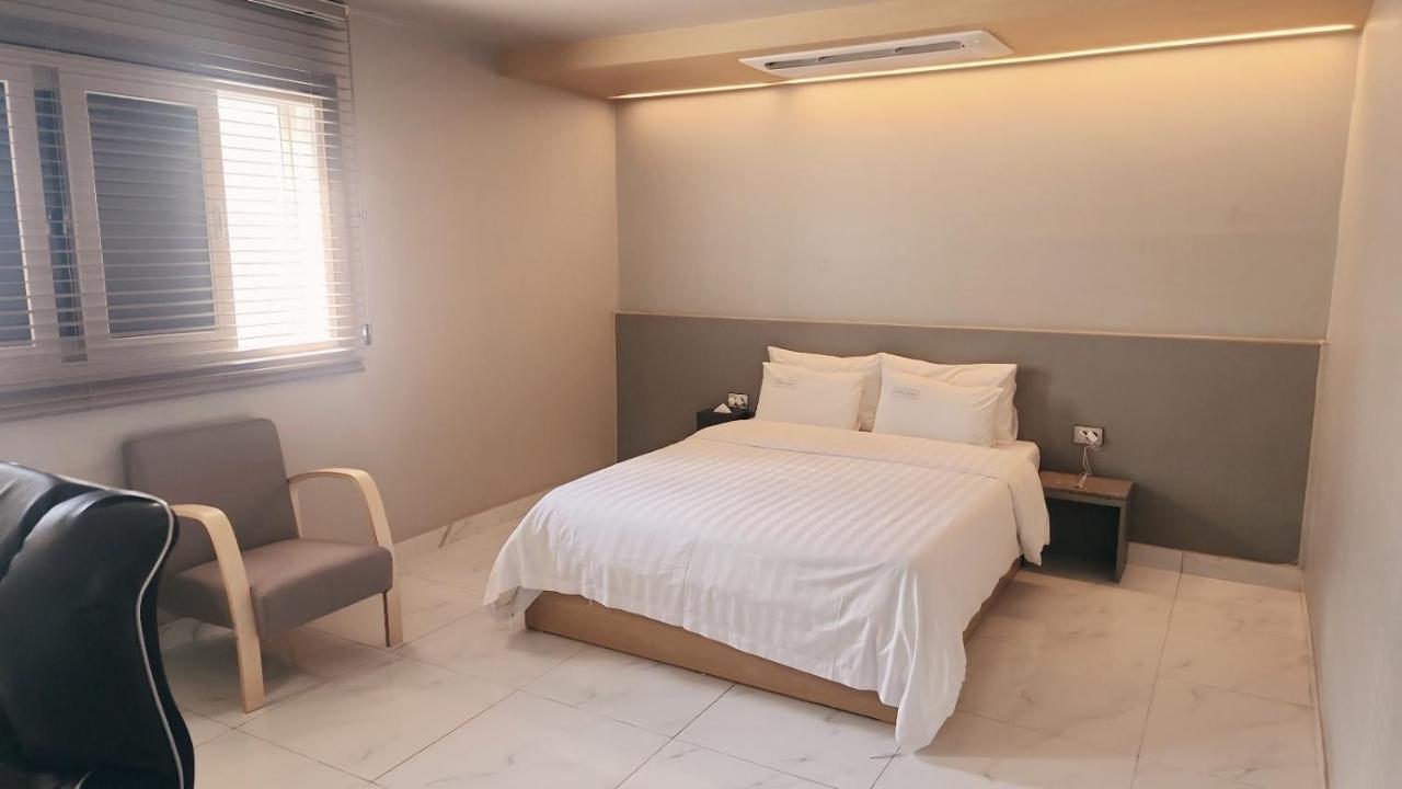 Shire Hotel Busan Station Exterior photo